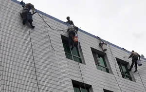 呼市蜘蛛人外墙清洗